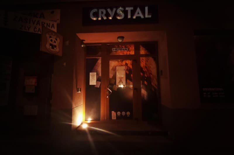 CRYSTAL BAR